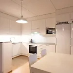Big 3-bedroom With Sauna, Balcony, Free Parking Apartamento *