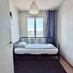 Apartament Big 3-bedroom With Sauna, Balcony, Free Parking *