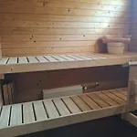 Big 3-bedroom With Sauna, Balcony, Free Parking Apartamento Vantaa