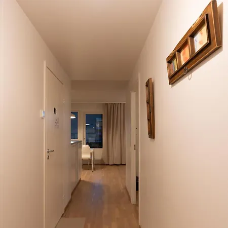 Big 3-bedroom With Sauna, Balcony, Free Parking * Βάνταα
