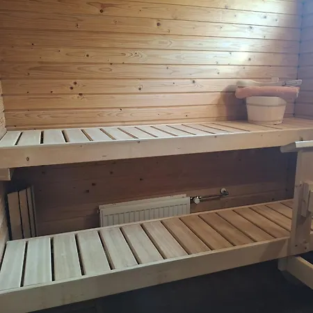 Big 3-bedroom With Sauna, Balcony, Free Parking Apartment Vantaa