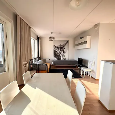 Big 3-bedroom With Sauna, Balcony, Free Parking Apartman Vantaa