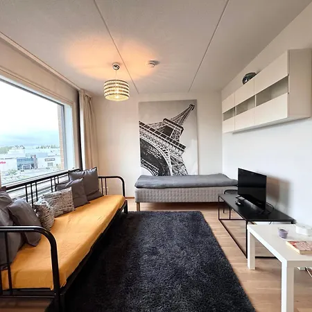 Big 3-bedroom With Sauna, Balcony, Free Parking