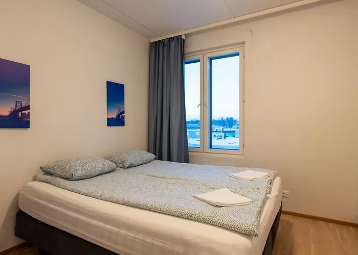 Апартаменты Big 3-bedroom With Sauna, Balcony, Free Parking