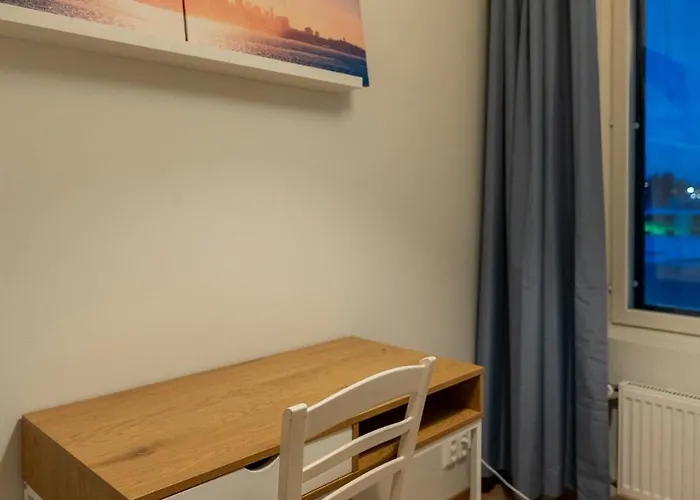 Апартаменты Big 3-bedroom With Sauna, Balcony, Free Parking Вантаа