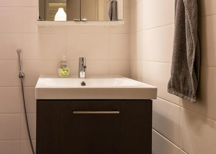 Big 3-bedroom With Sauna, Balcony, Free Parking Апартаменты Вантаа