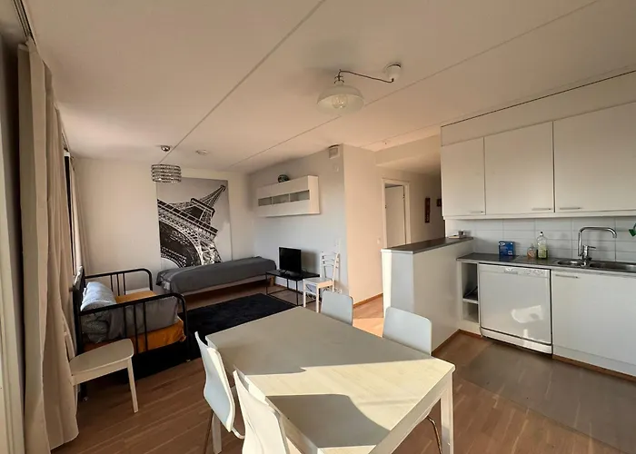 Big 3-bedroom With Sauna, Balcony, Free Parking Апартаменты