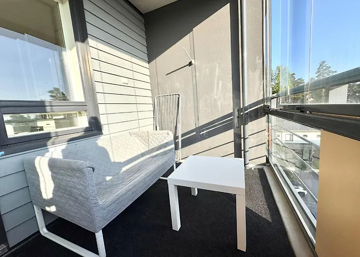 Big 3-bedroom With Sauna, Balcony, Free Parking Апартаменты *